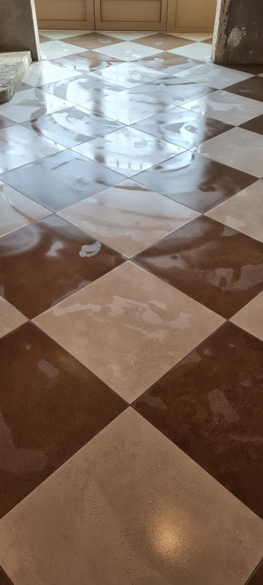 Carrelage damier diagonal Sin-le-Noble, rendu fini propre